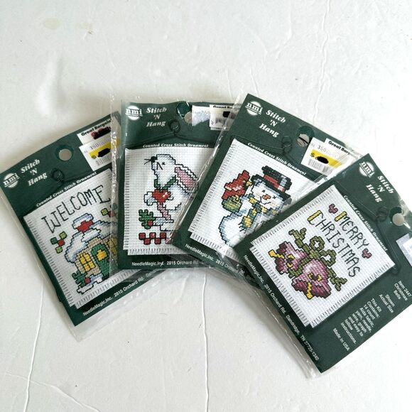 Lot of 4 Mini Stitch 'N Hang Counted Cross Stitch Ornament Kits Snowmen Bunny - Picture 1 of 5